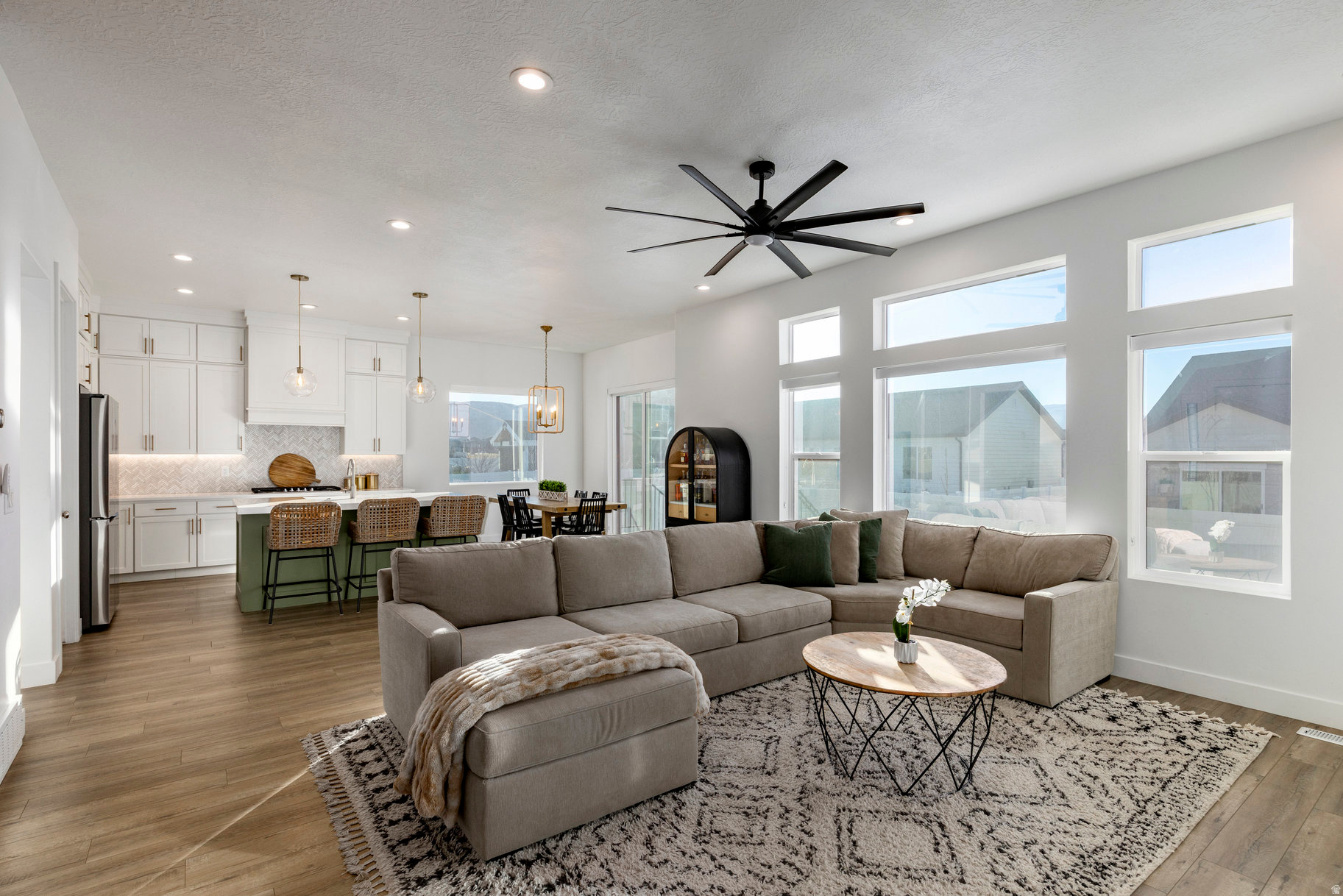 BROOKSIDE - Residential