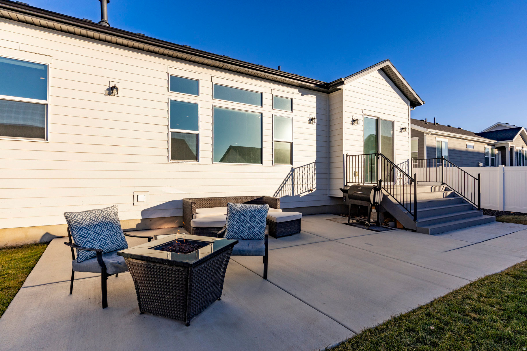 BROOKSIDE - Residential