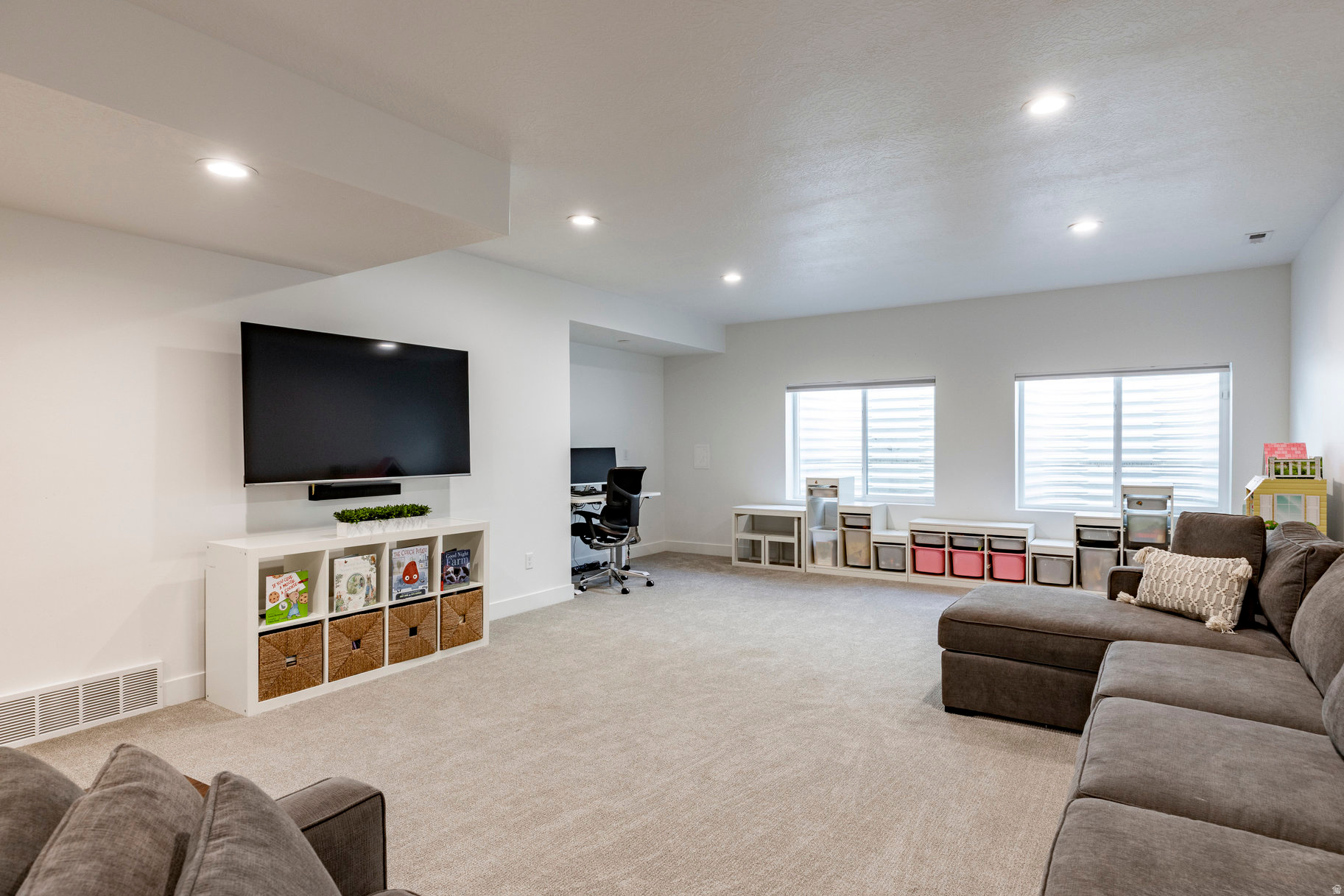 BROOKSIDE - Residential