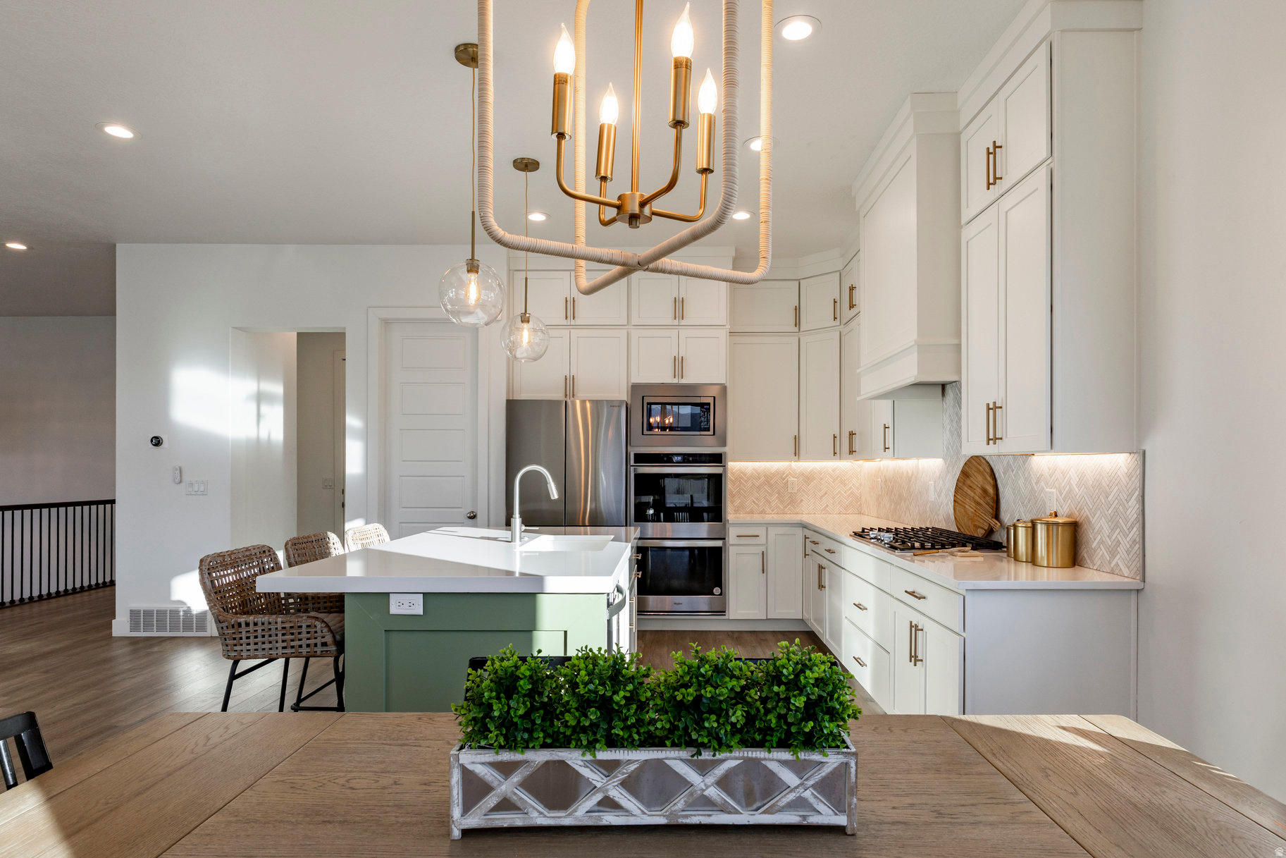 BROOKSIDE - Residential