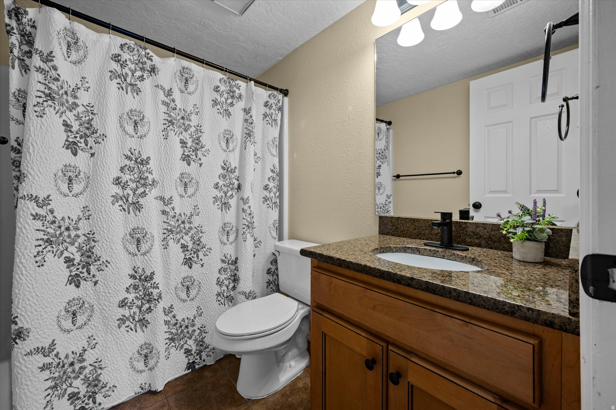 QUAIL LANE - Residential