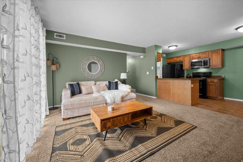 Condo For Sale - 2095 S Main St #13<br/> Bountiful, UT 84010