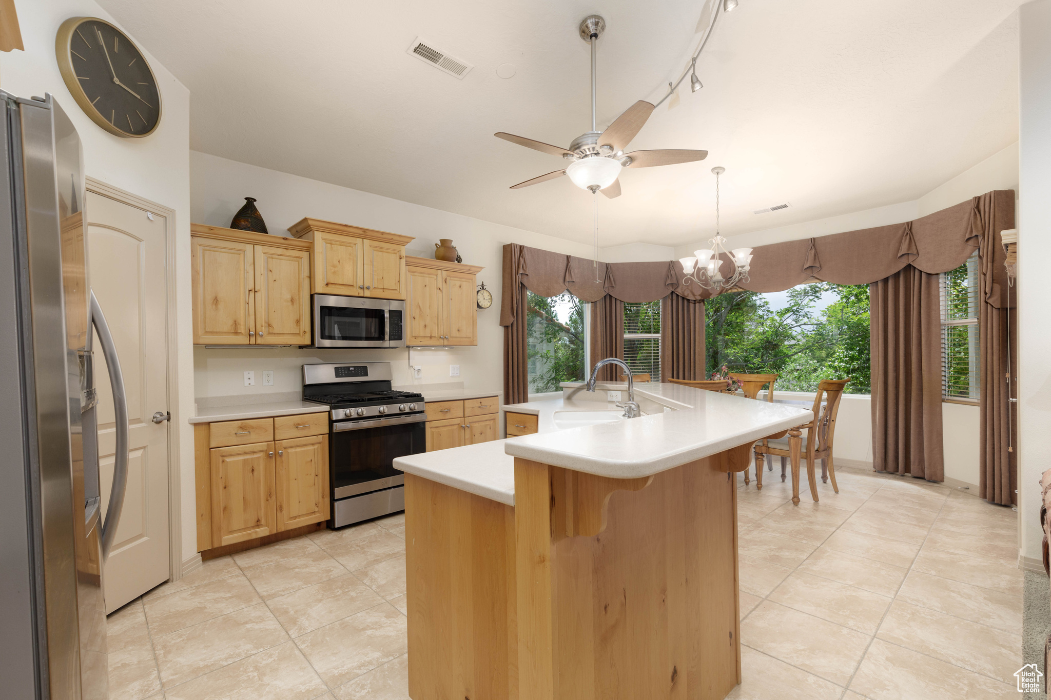 EMERALD SPRINGS - Residential