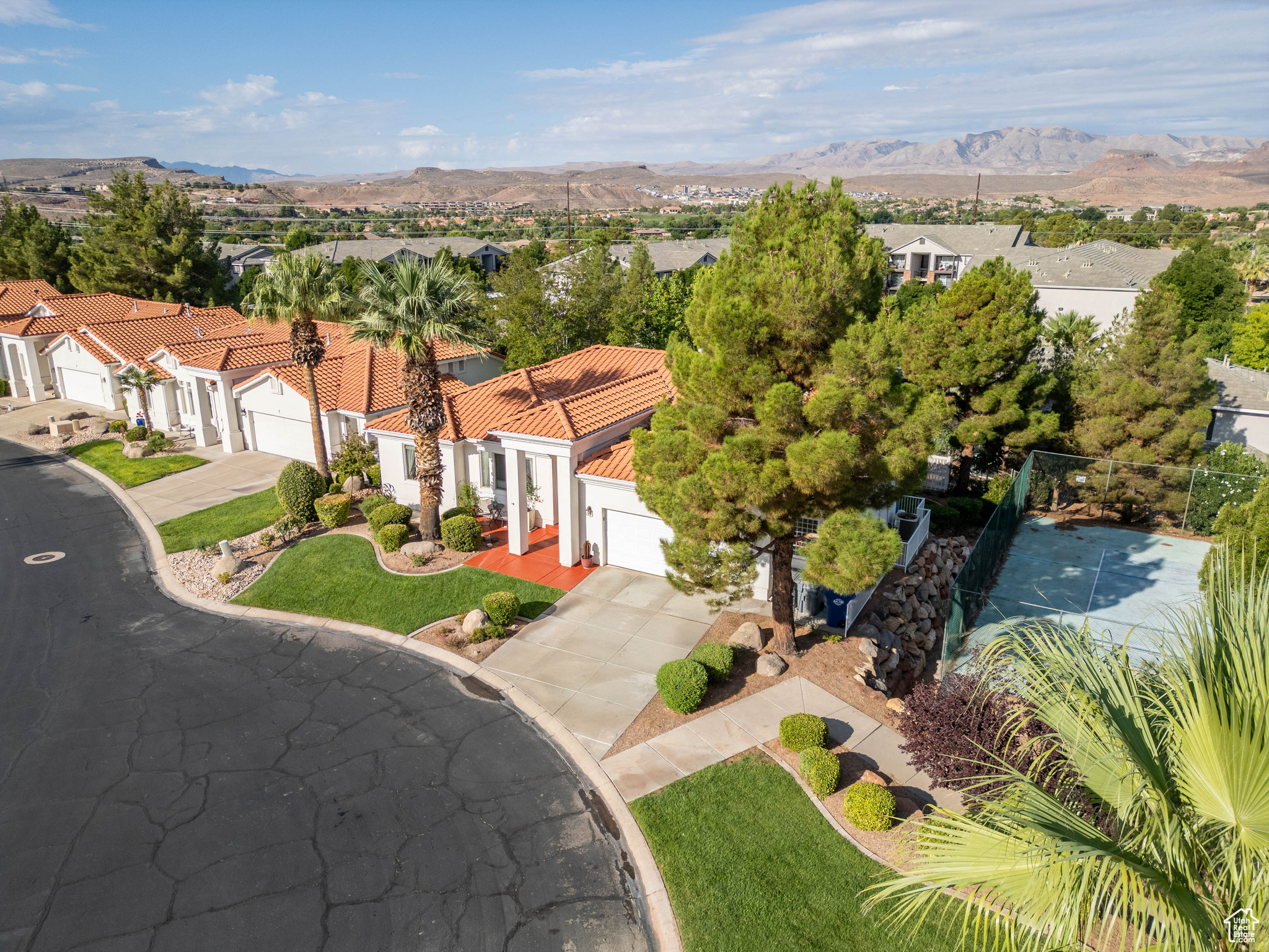 EMERALD SPRINGS - Residential