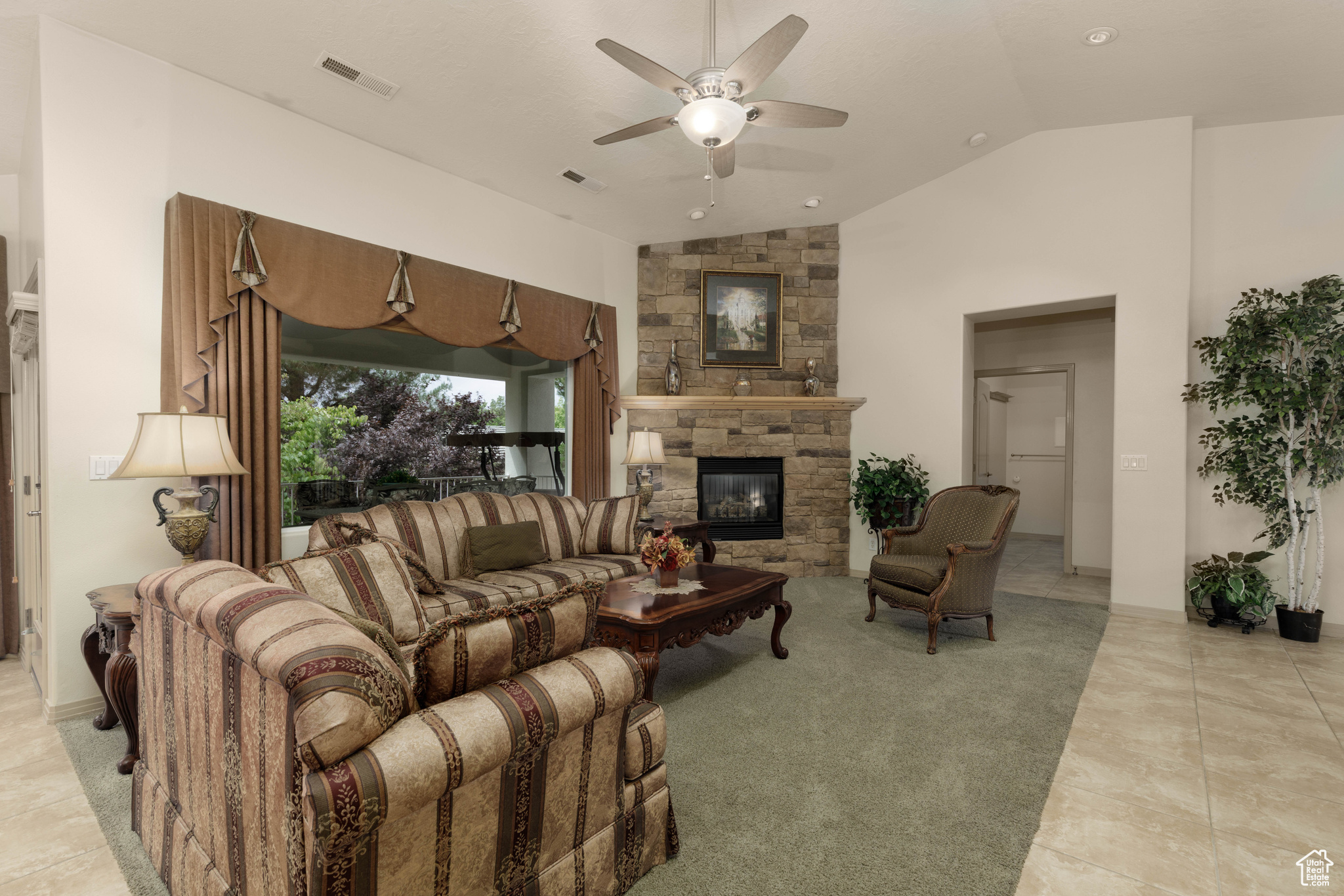 EMERALD SPRINGS - Residential