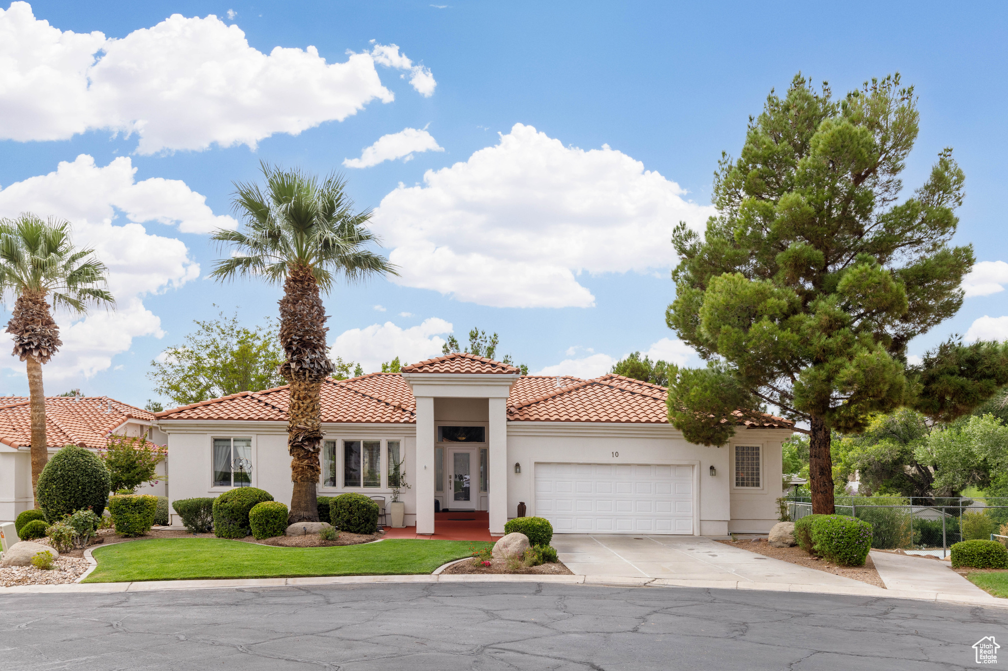 EMERALD SPRINGS - Residential