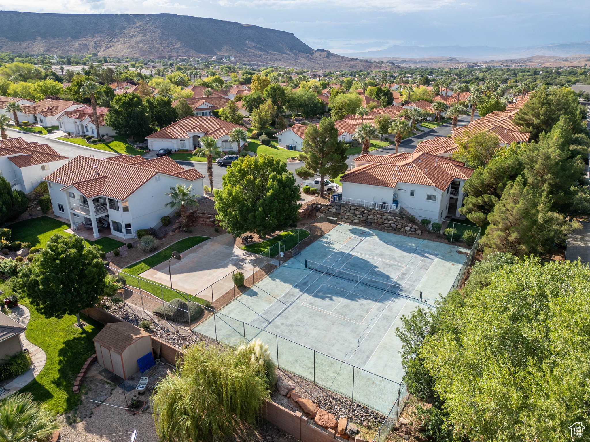 EMERALD SPRINGS - Residential
