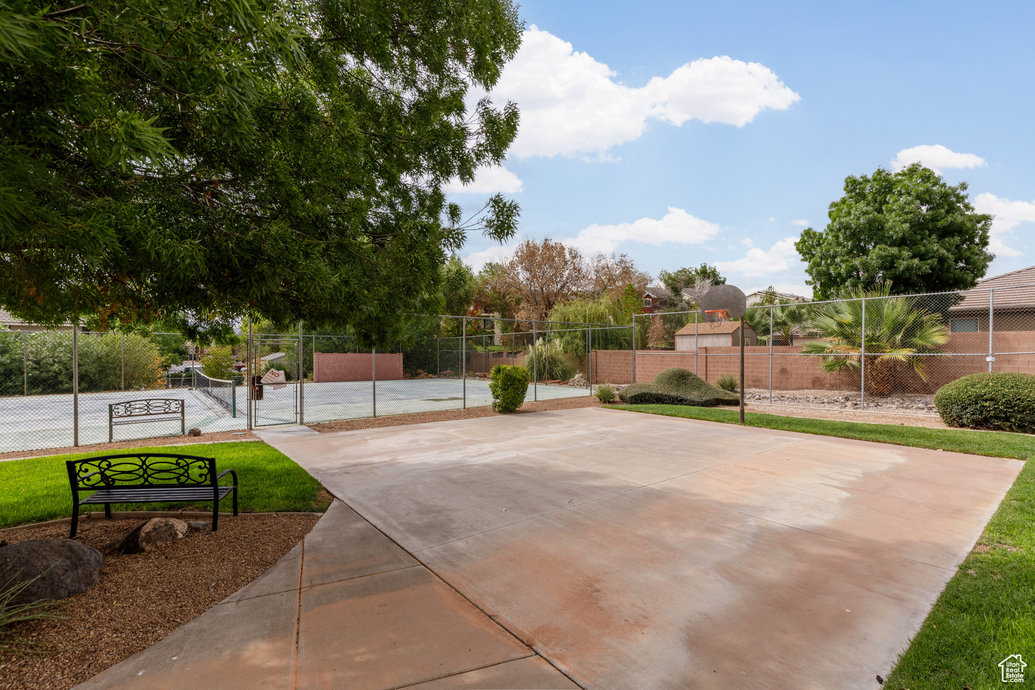 EMERALD SPRINGS - Residential