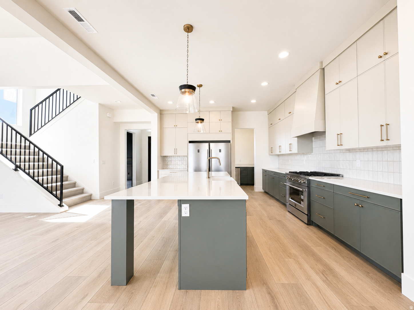 SCENIC POINT - Residential