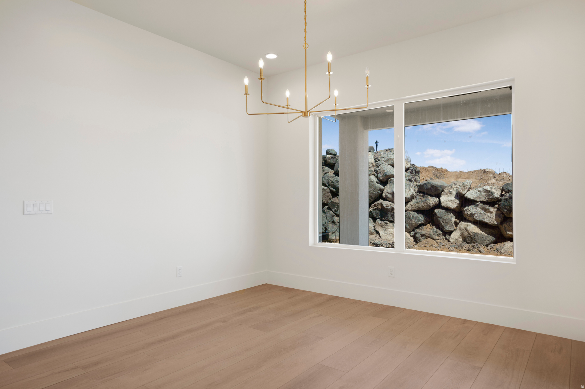 SCENIC POINT - Residential