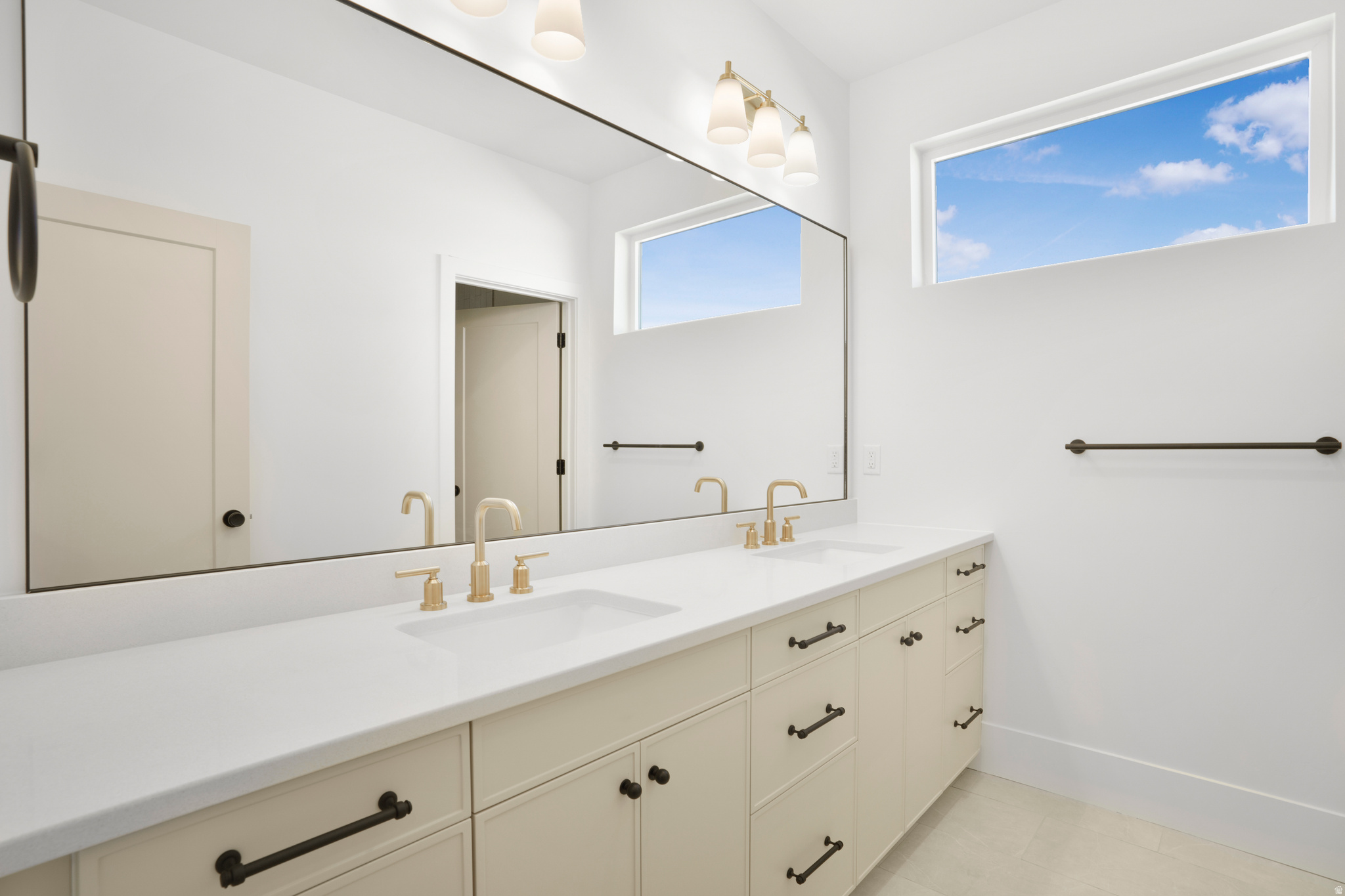 SCENIC POINT - Residential