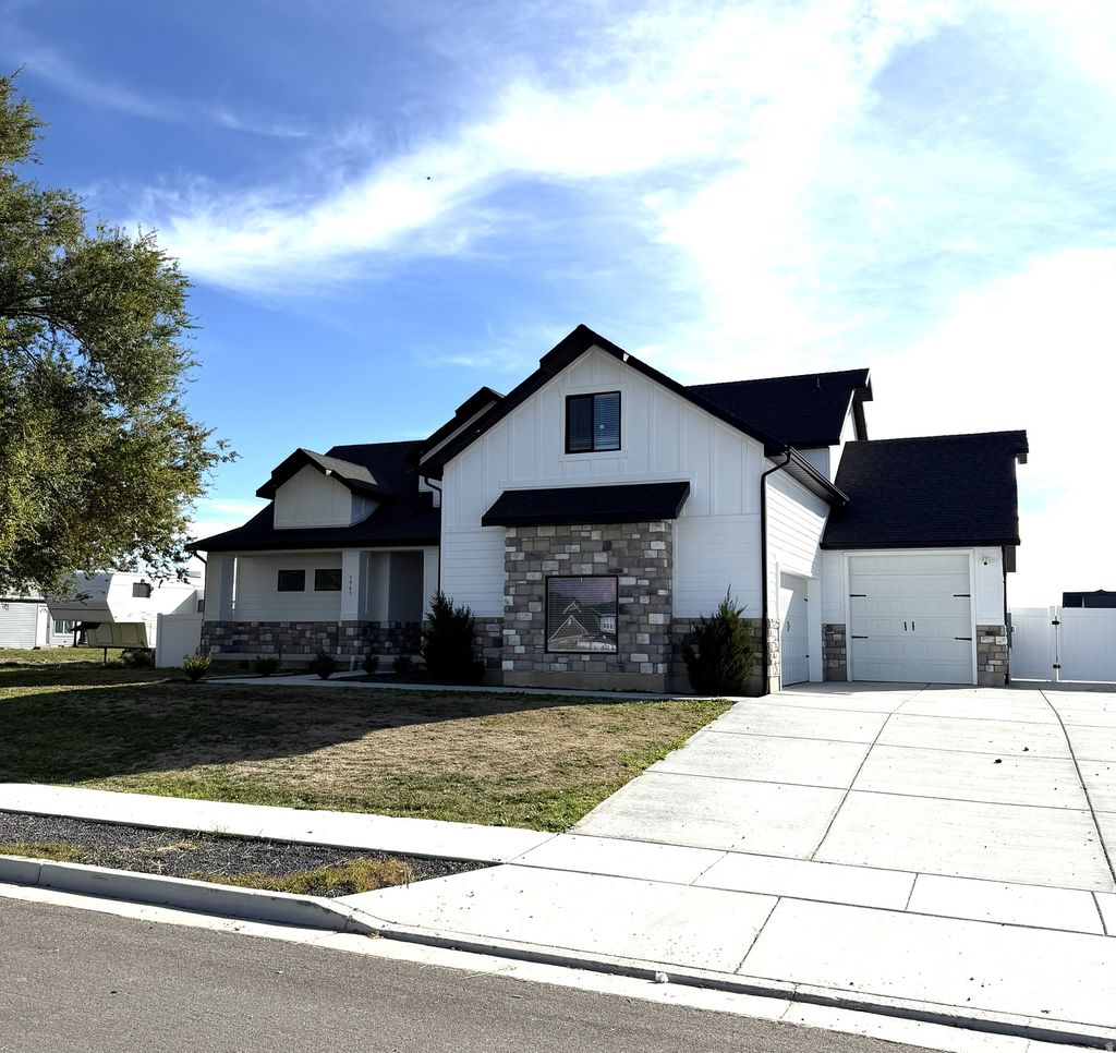 Photo of 3963 W 2800 N, Plain City, UT 84404 (MLS # 2122874)