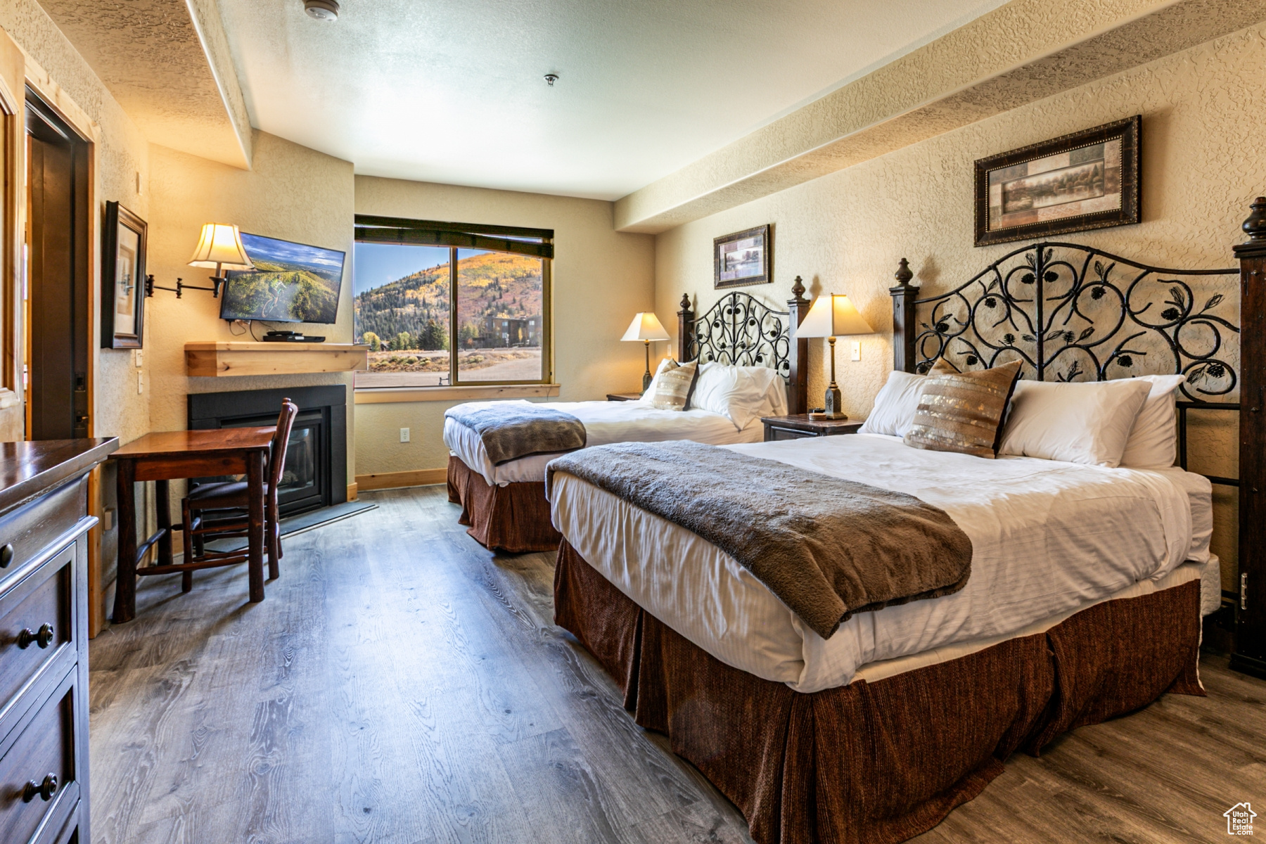 SILVERADO LODGE - Residential