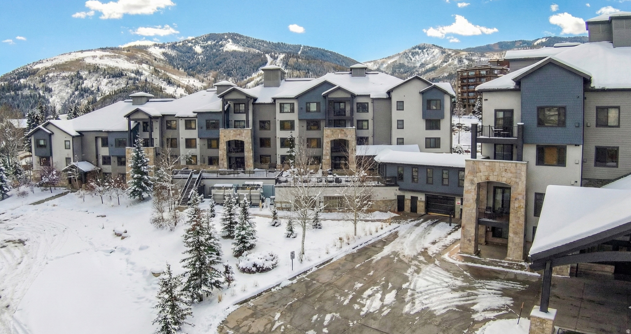 SILVERADO LODGE - Residential