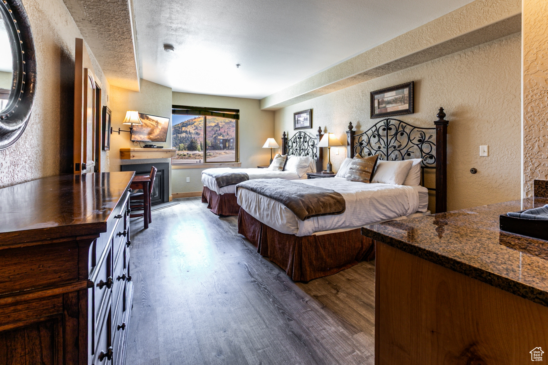 SILVERADO LODGE - Residential