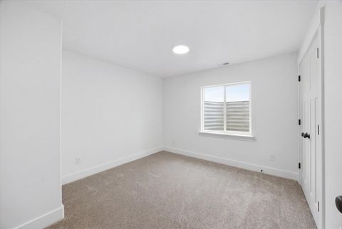 Tiny photo for 129 S 940 E, Santaquin, UT 84655 (MLS # 2144707)