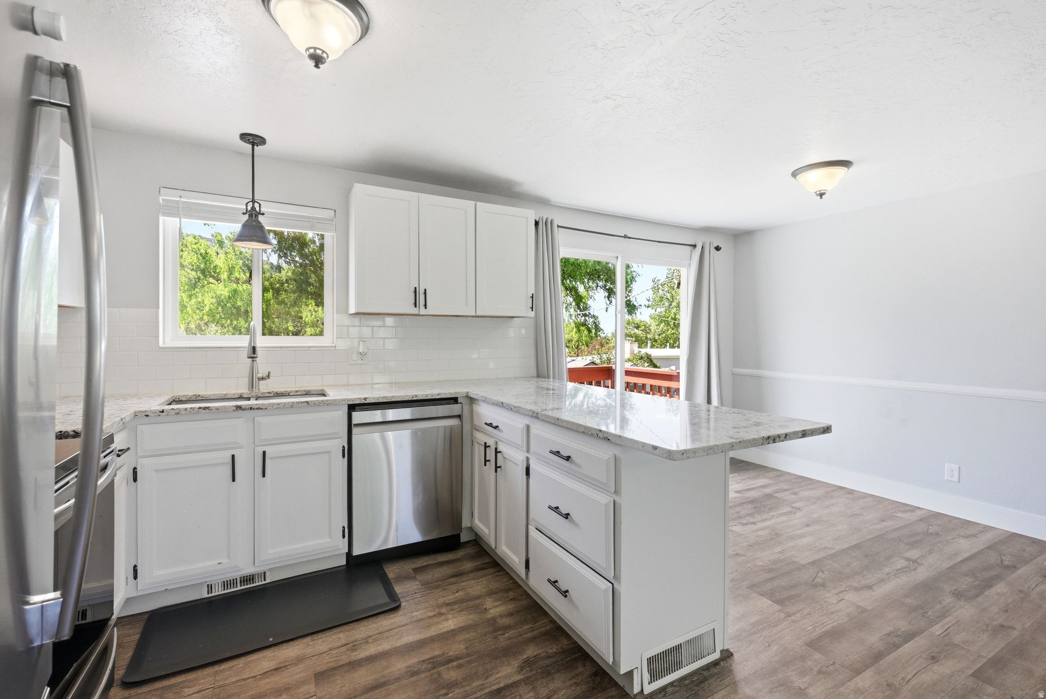 NORTHRIDGE - Residential