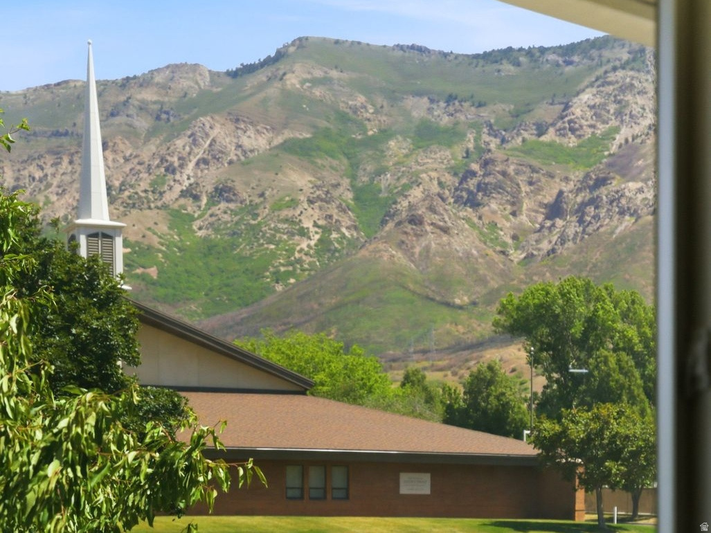 NORTHRIDGE - Residential