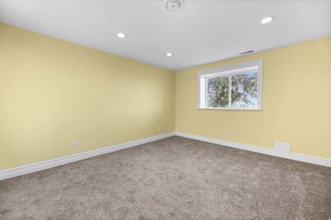 Tiny photo for 1333 N 1590 W, Clinton, UT 84015 (MLS # 2152933)