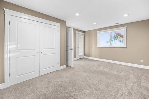 Tiny photo for 1333 N 1590 W, Clinton, UT 84015 (MLS # 2152933)