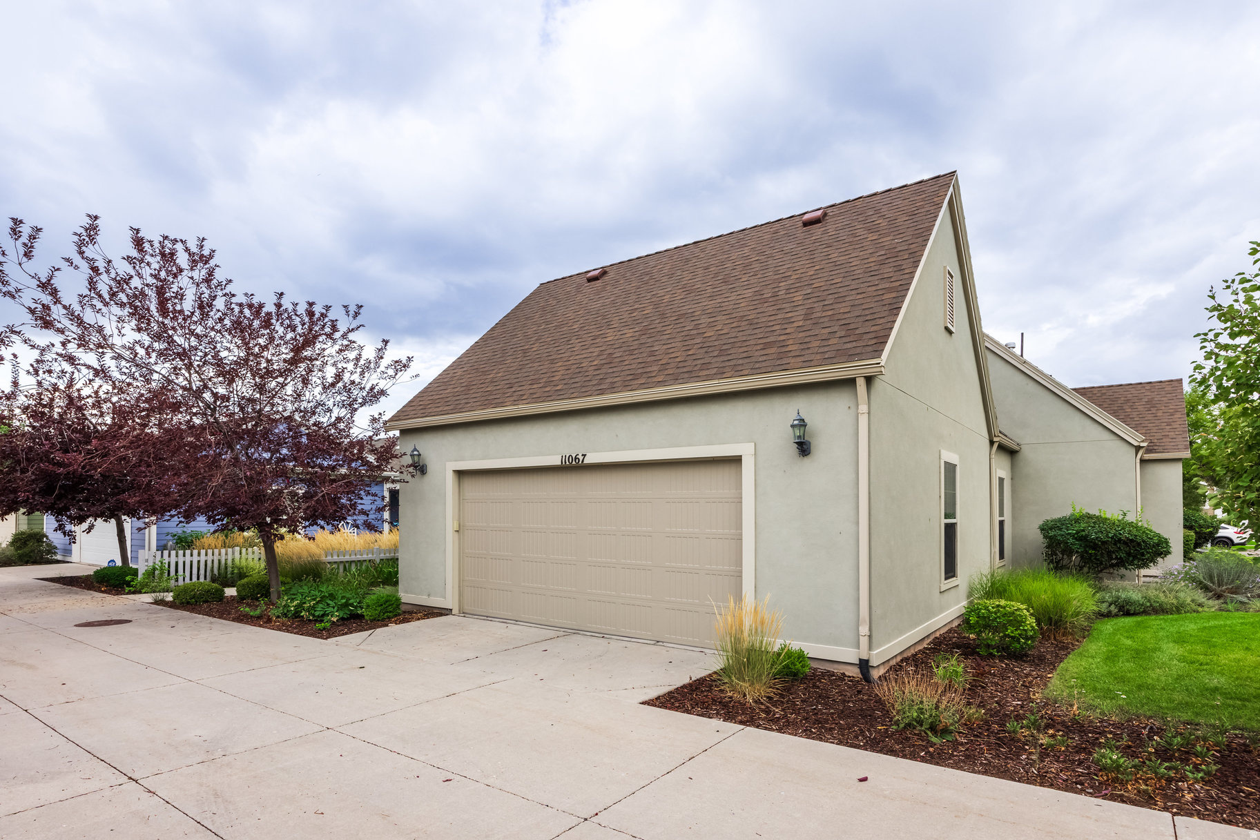 DAYBREAK GARDEN PARK - Residential