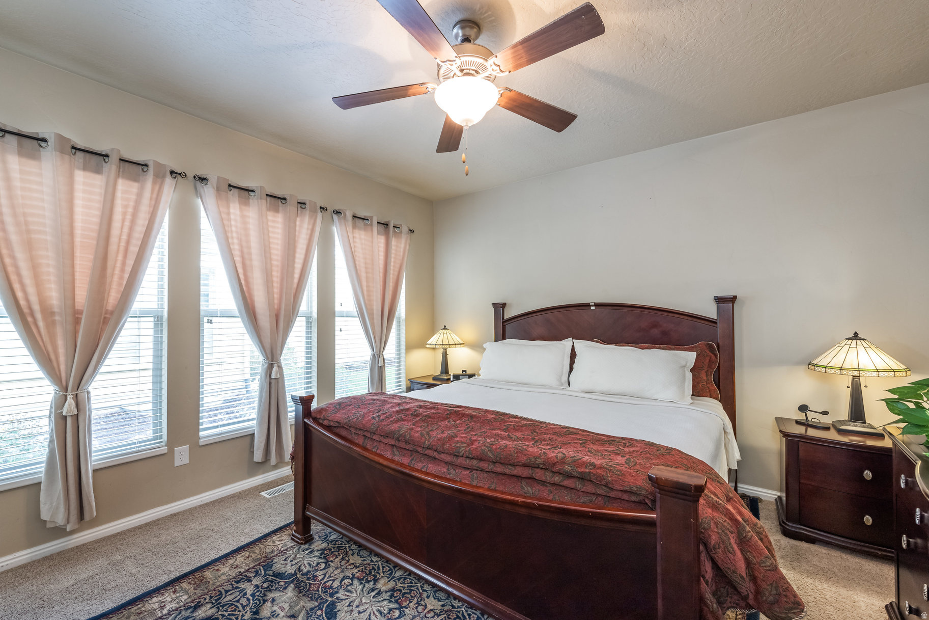 DAYBREAK GARDEN PARK - Residential