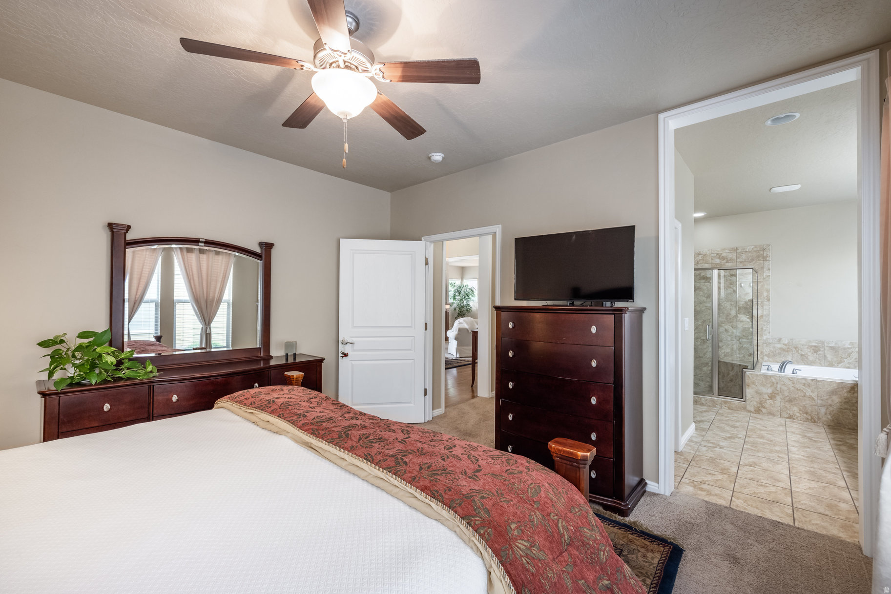 DAYBREAK GARDEN PARK - Residential