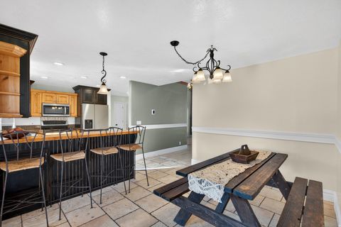 Tiny photo for 42 E 400 N, Santaquin, UT 84655 (MLS # 2135873)