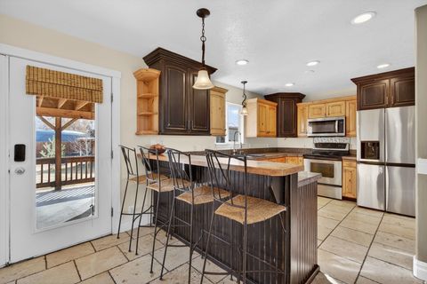 Tiny photo for 42 E 400 N, Santaquin, UT 84655 (MLS # 2135873)