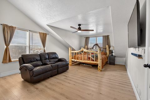 Tiny photo for 42 E 400 N, Santaquin, UT 84655 (MLS # 2135873)