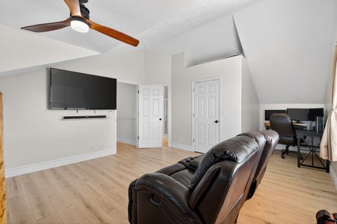 Tiny photo for 42 E 400 N, Santaquin, UT 84655 (MLS # 2135873)