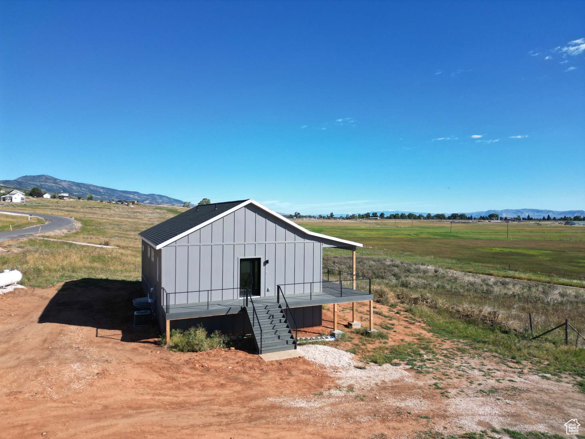 2826 S Country Dr, Garden City, Utah image 32