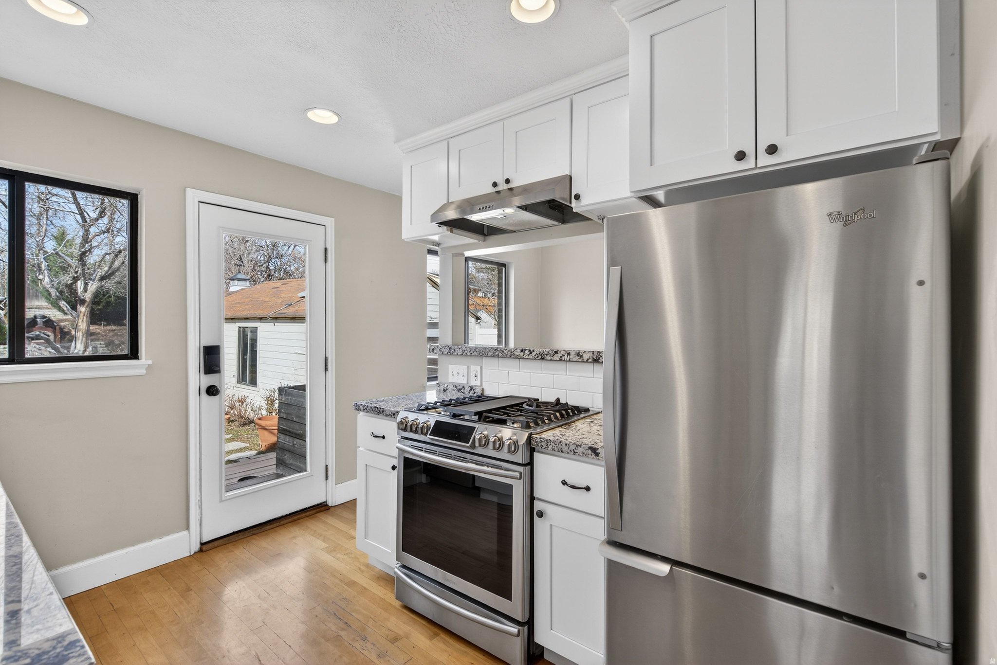 MOUNTAINAIRE ACRES - Residential