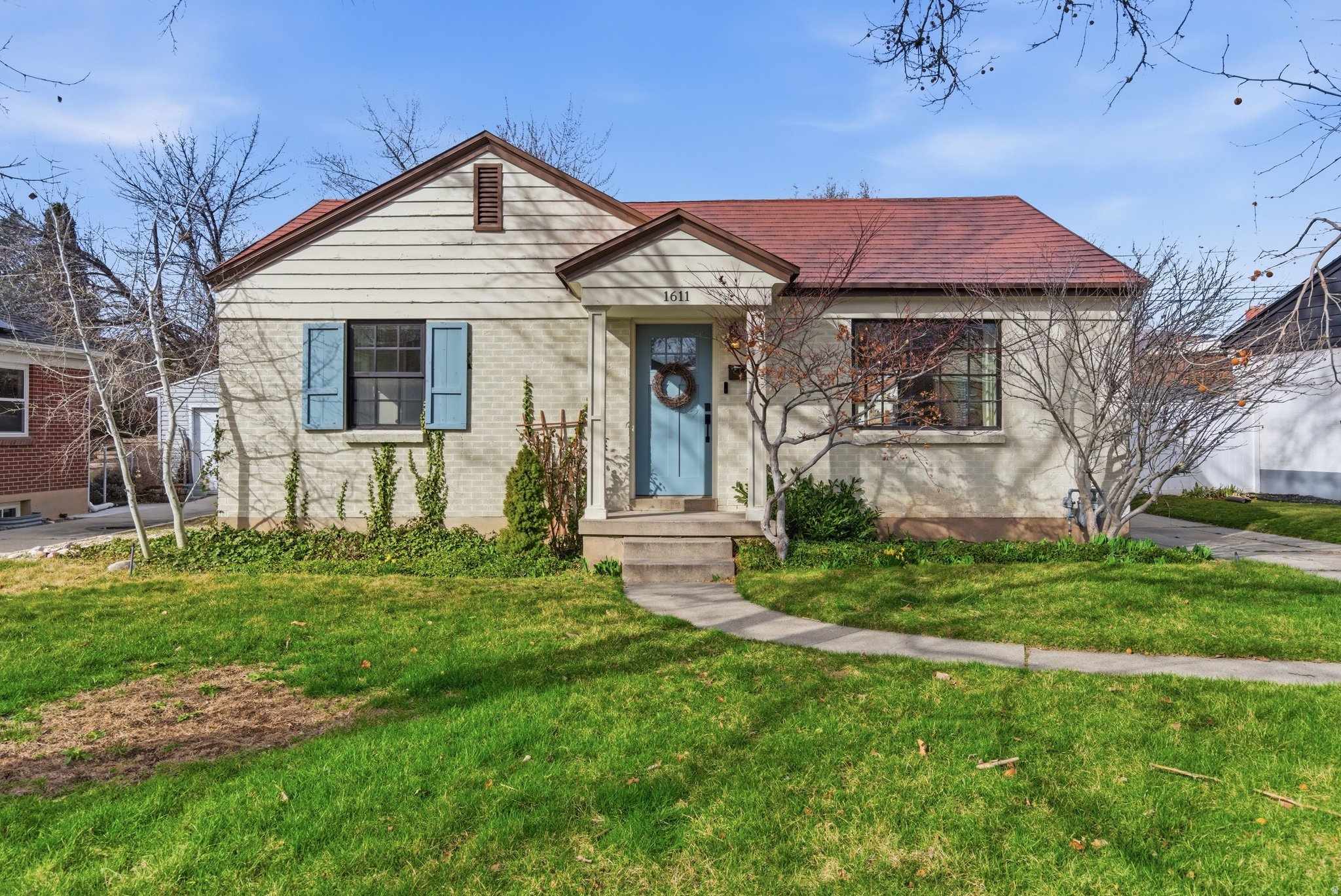 MOUNTAINAIRE ACRES - Residential