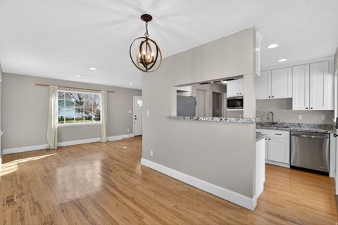 Tiny photo for 1611 E 3010 S, Salt Lake City, UT 84106 (MLS # 2141052)