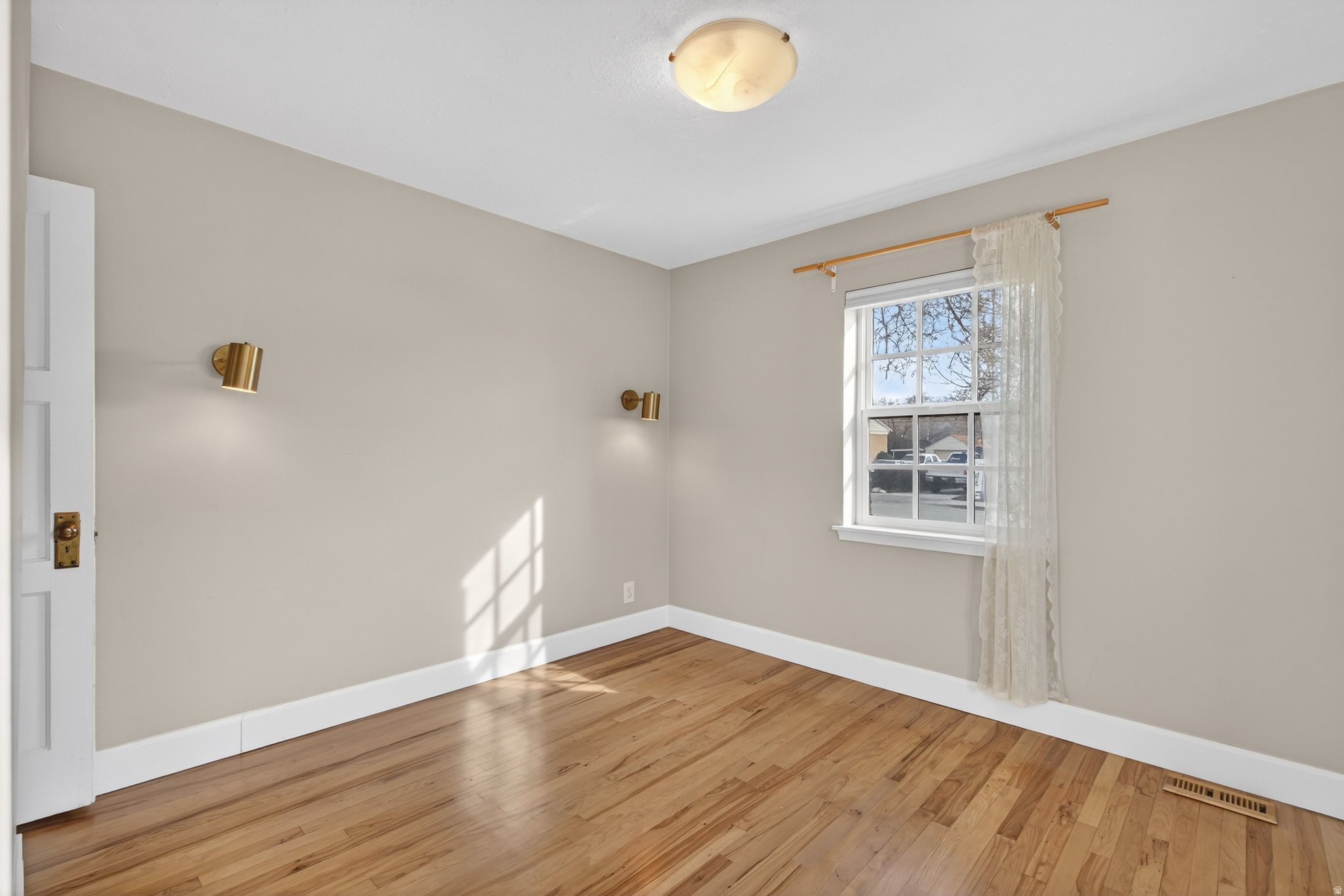 MOUNTAINAIRE ACRES - Residential