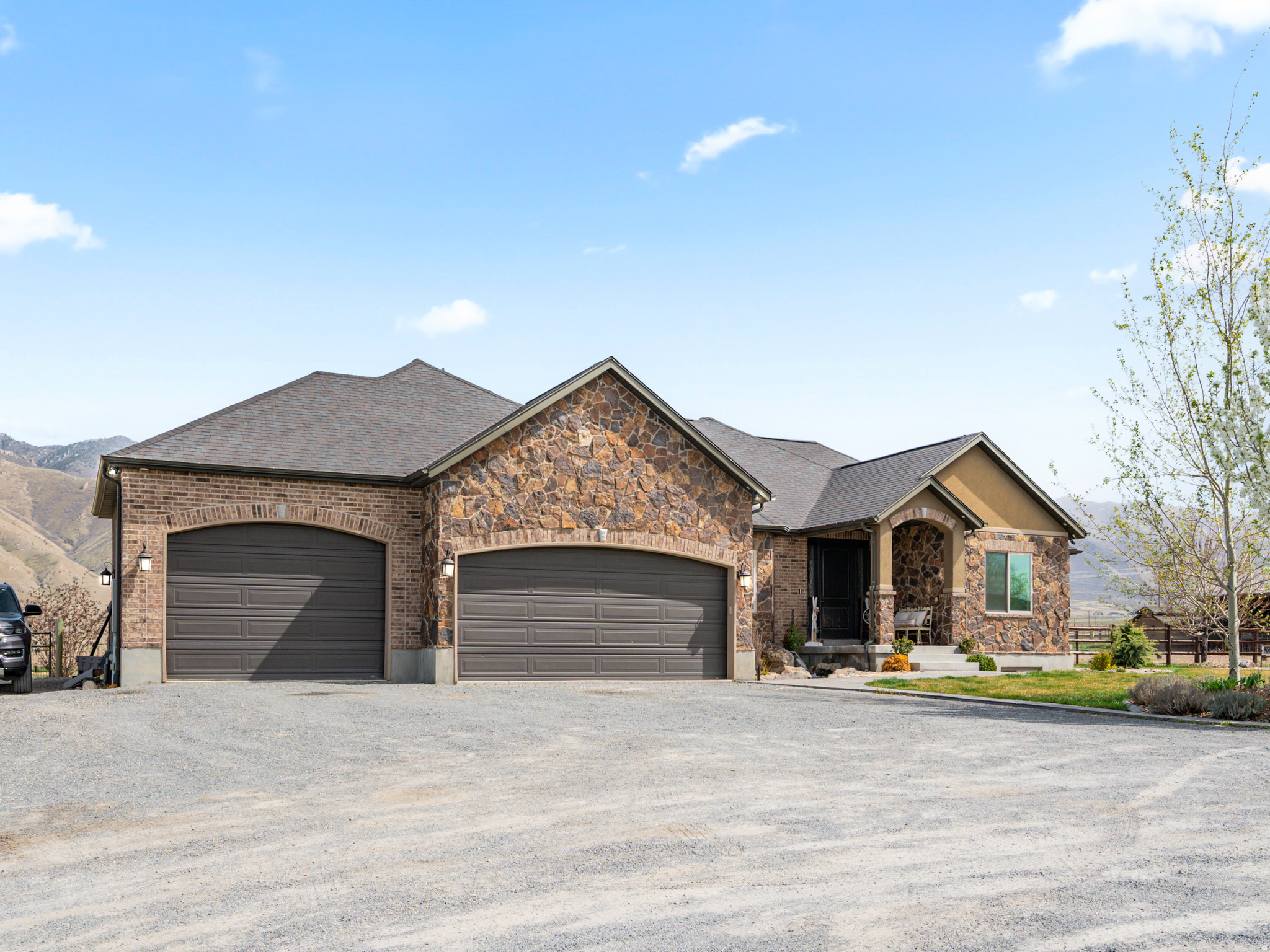 BROOKFIELD ESTATES - Residential