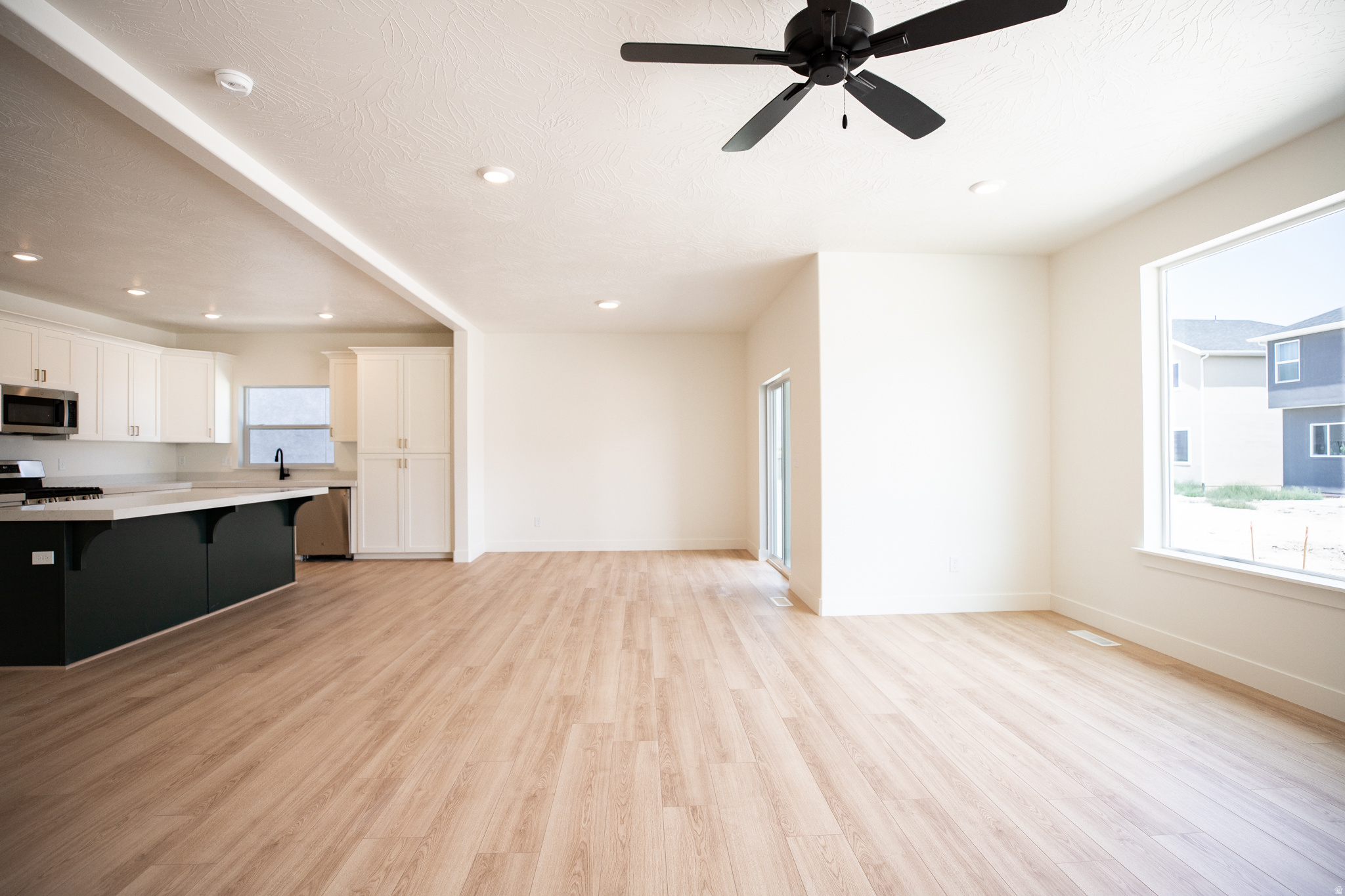 EAGLE MOUNTAIN - Residential