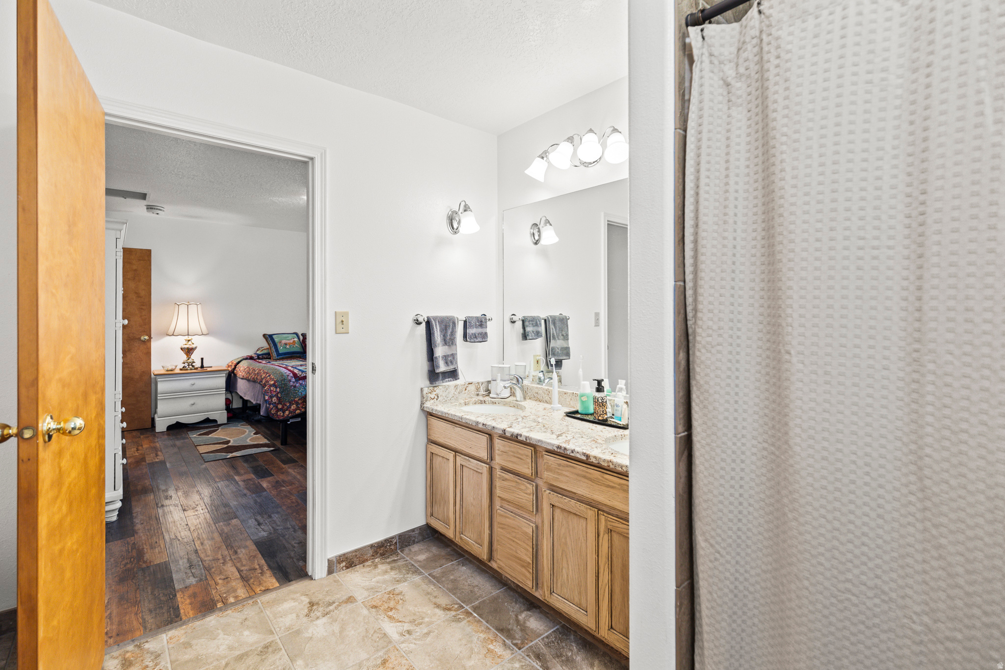 RED BUTTE - Residential