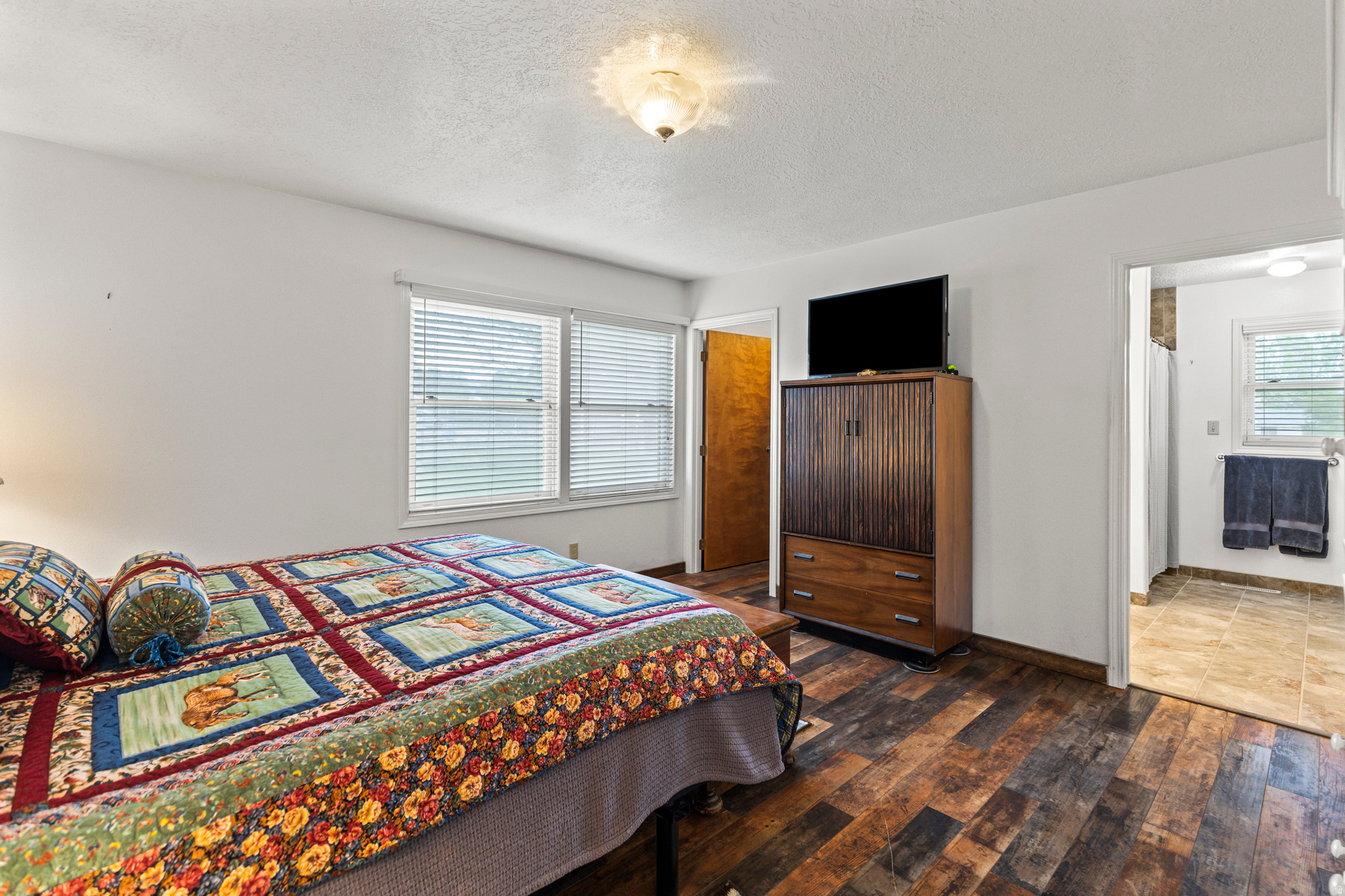 RED BUTTE - Residential