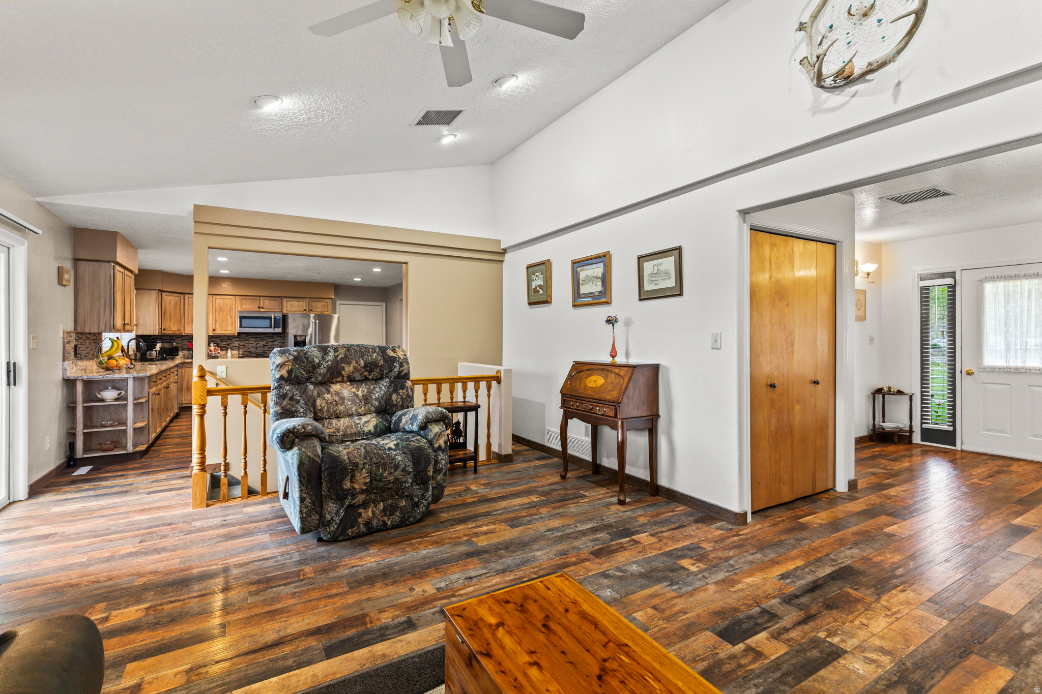 RED BUTTE - Residential