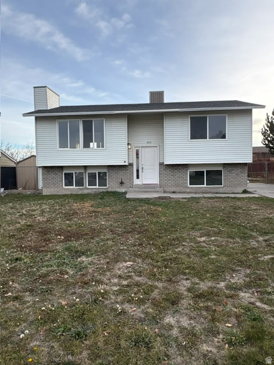 Beautifully updated from top to bottom with quality work and craftsmanship. Spacious five bedroom West Jordan home with open floor plan, ready for it's new family!!    Square footage figures are provided as a courtesy estimate only and were obtained from county records and previous listing.  Buyer is advised to obtain an independent measurement.