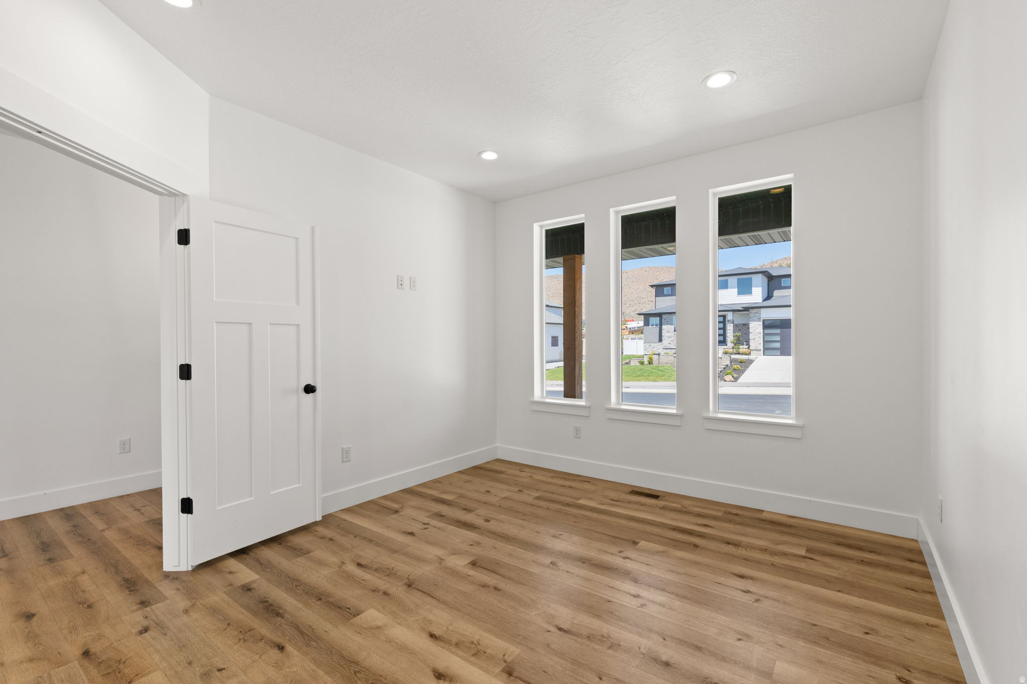 VALLEY VIEW - Residential