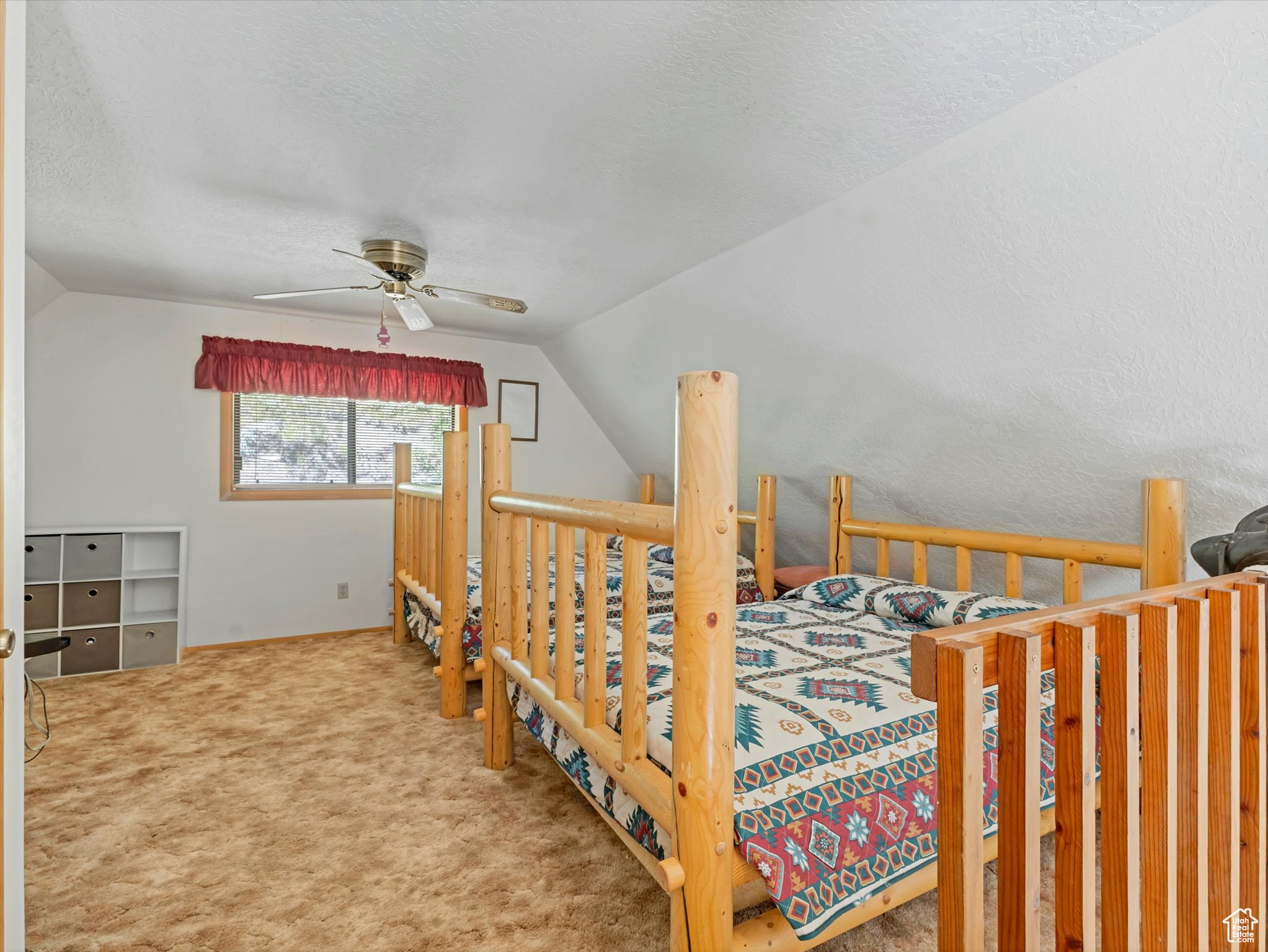 ASPEN MOUNTAIN - Land