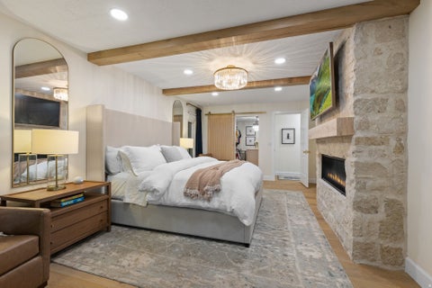 Tiny photo for 126 S SUNSET DR, Farmington, UT 84025 (MLS # 2167938)