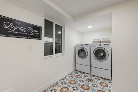 Tiny photo for 126 S SUNSET DR, Farmington, UT 84025 (MLS # 2167938)