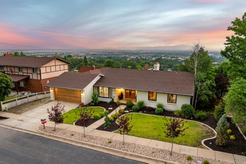 Tiny photo for 126 S SUNSET DR, Farmington, UT 84025 (MLS # 2167938)