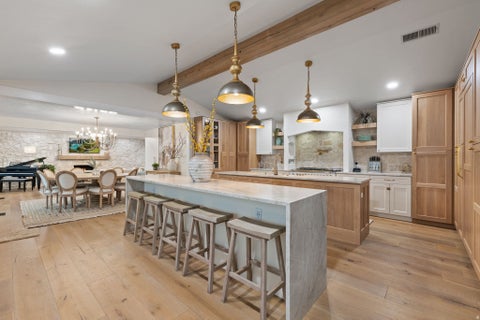 Tiny photo for 126 S SUNSET DR, Farmington, UT 84025 (MLS # 2167938)