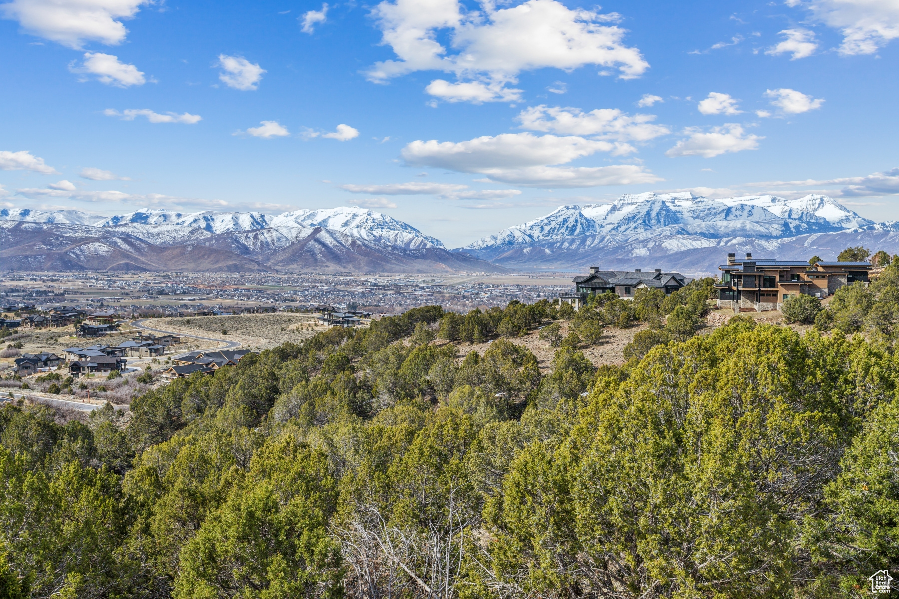 RED LEDGES - Land