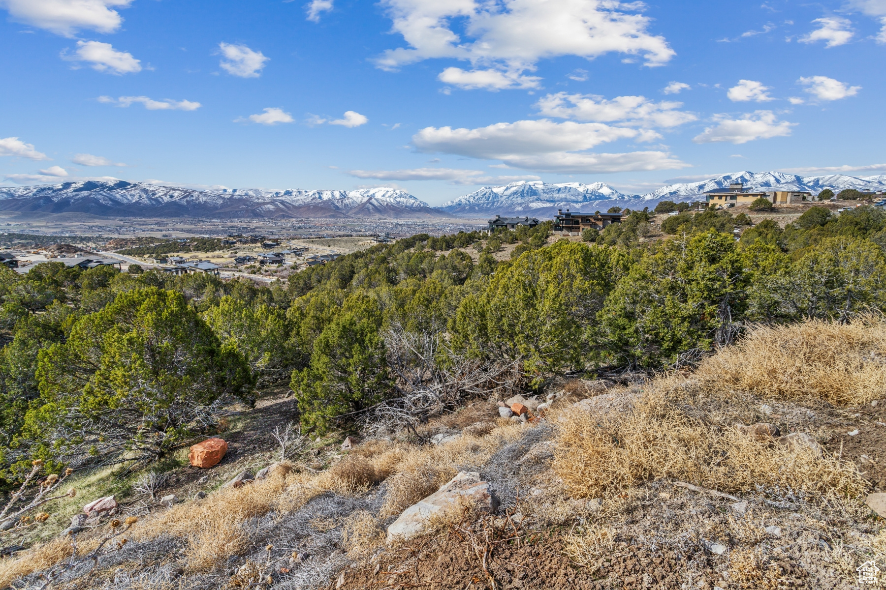 RED LEDGES - Land